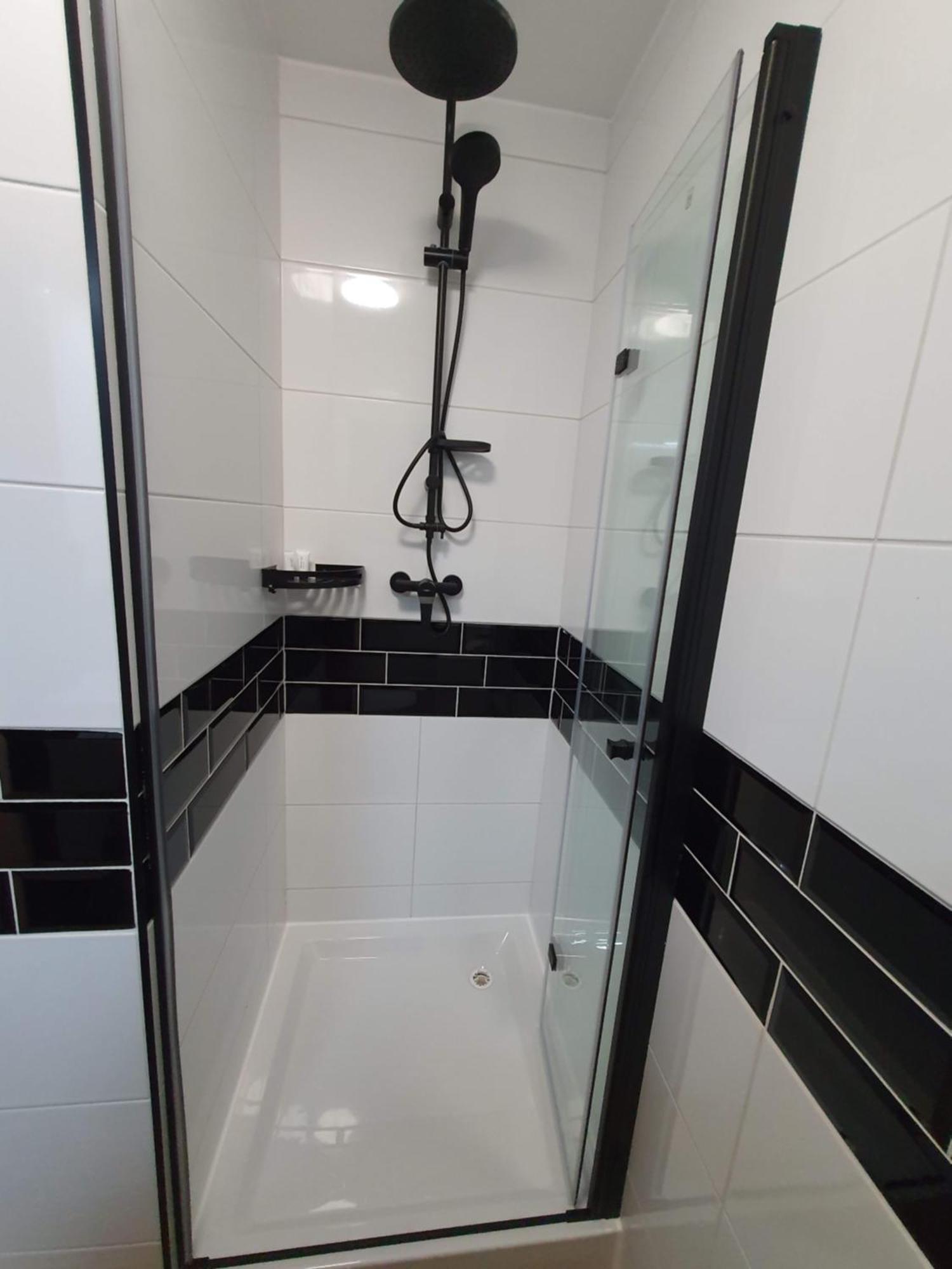 Tumski Apartments Free Parking Self Check-In 24H Poznan Bagian luar foto